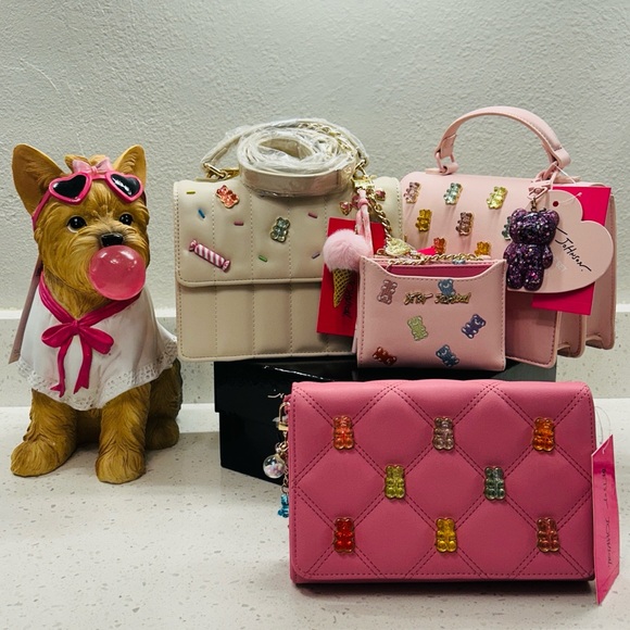 Betsey Johnson Handbags - 🆕 Ultimate Gummy Bear Betsey Johnson 5 Piece Bundle NWT🧸🍬🍦